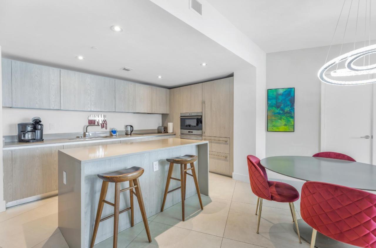 Seashore Resort - 2 Bedroom Right On The Beach Direct Ocean-View With Amenities On The Rooftop Hollywood Exterior foto